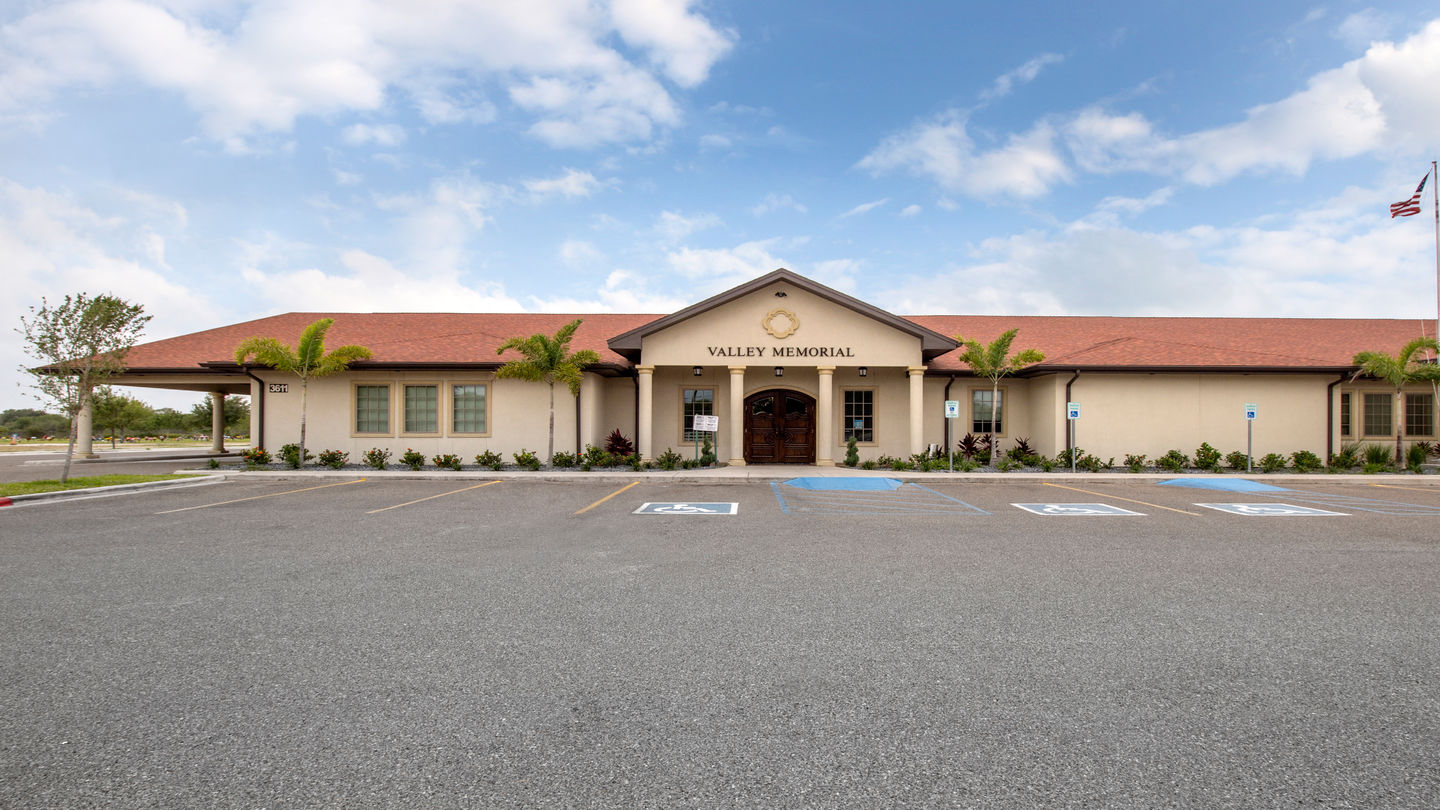 Funeraria Del Angel & Valley Memorial Gardens Funeral, Cremation